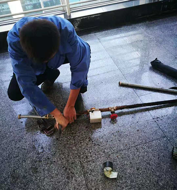 成都中央空調(diào)風(fēng)管清洗成功案例 成都中央空調(diào)風(fēng)管清洗成功案例